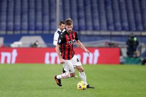 跟队：加比亚今日接受了腹股沟疝手术，预计恢复时间一个月